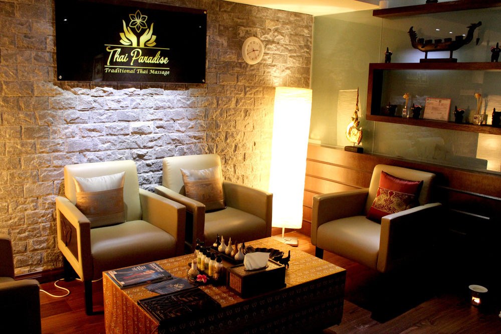 Pacific Regency Hotel Suites photo 1