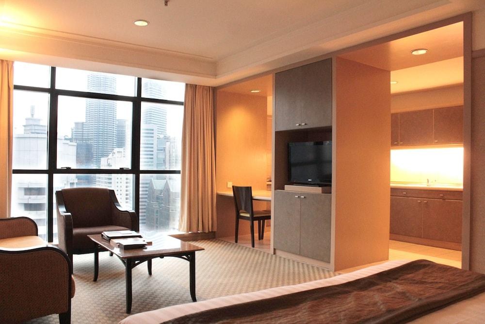 Pacific Regency Hotel Suites photo 4