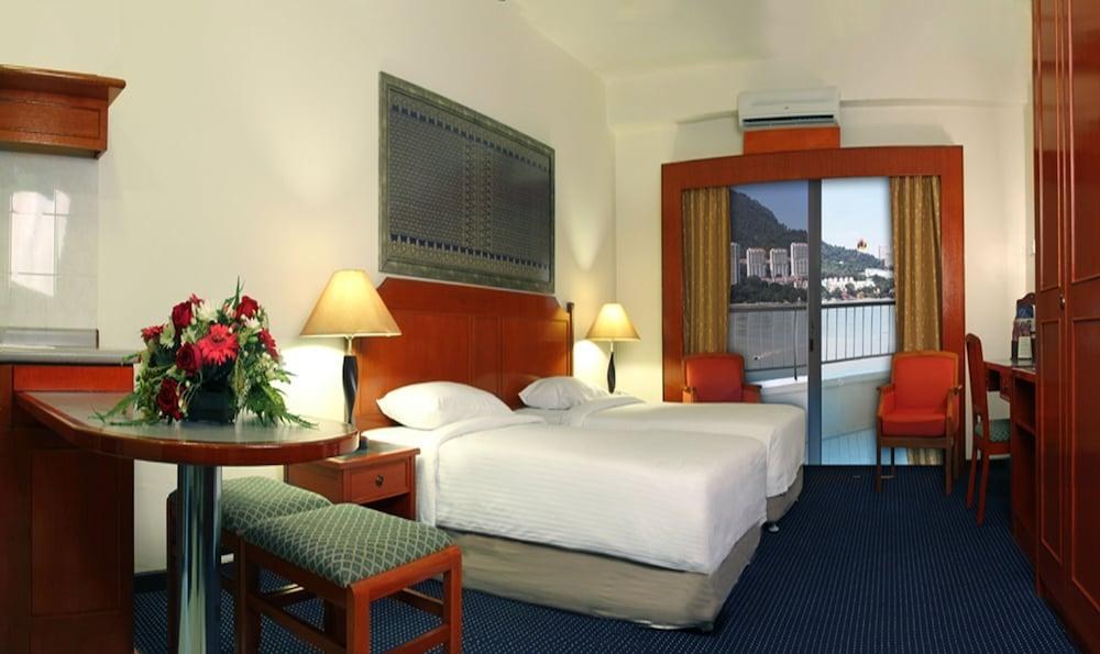 Rainbow Paradise Beach Resort Penang photo 3