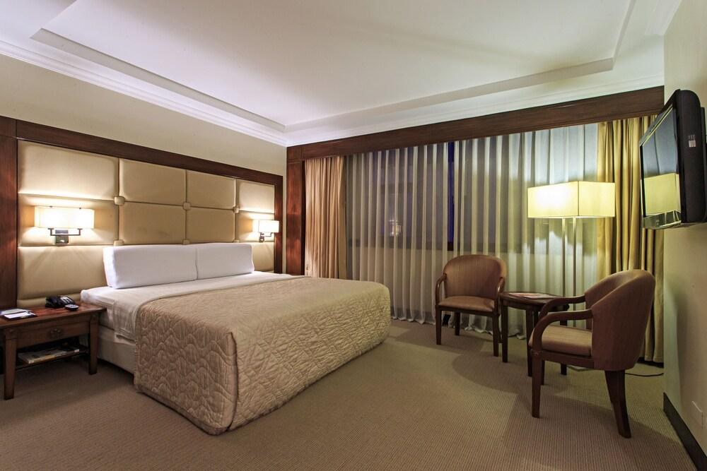 Cebu Parklane International Hotel photo 3