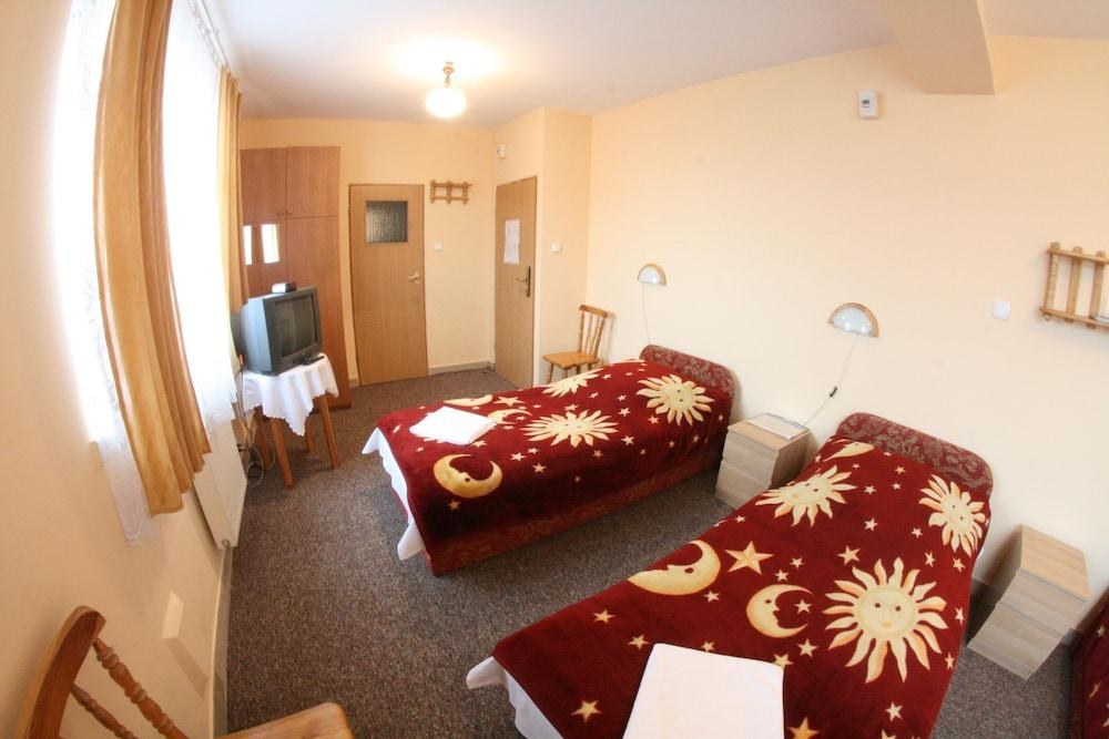 Hotel Daisy Budget photo 2