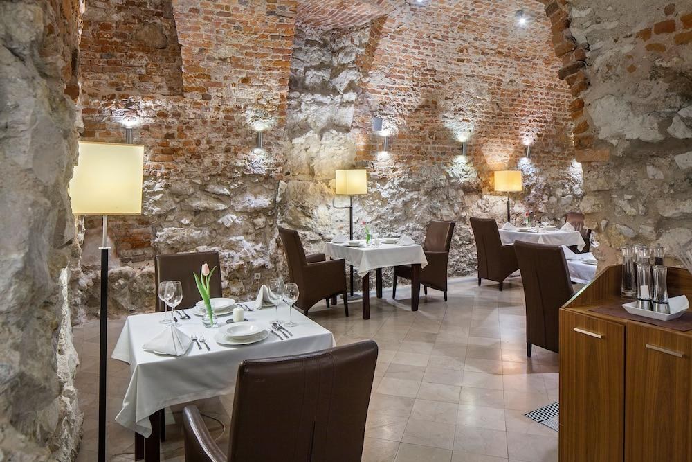 Hotel Unicus Krakow Old Town - Destigo Hotels photo 4