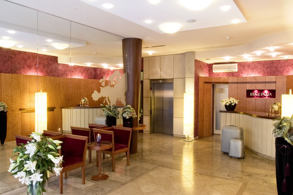 Hotel H12 photo 1