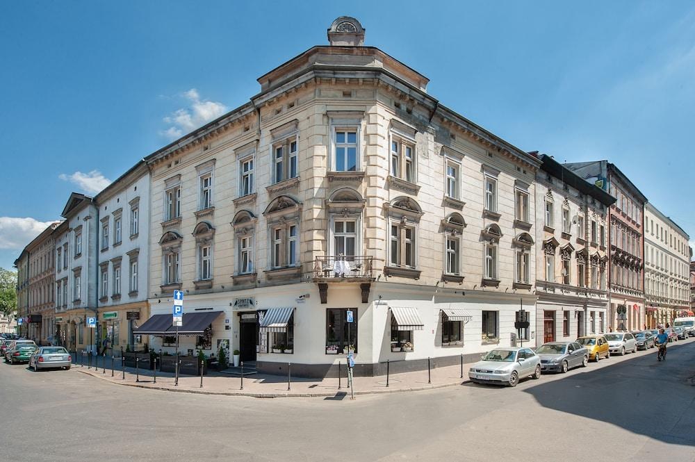 Spatz Aparthotel photo 4
