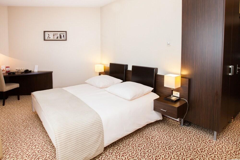 Qubus Hotel Lodz