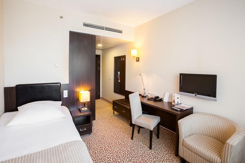 Qubus Hotel Lodz photo 4