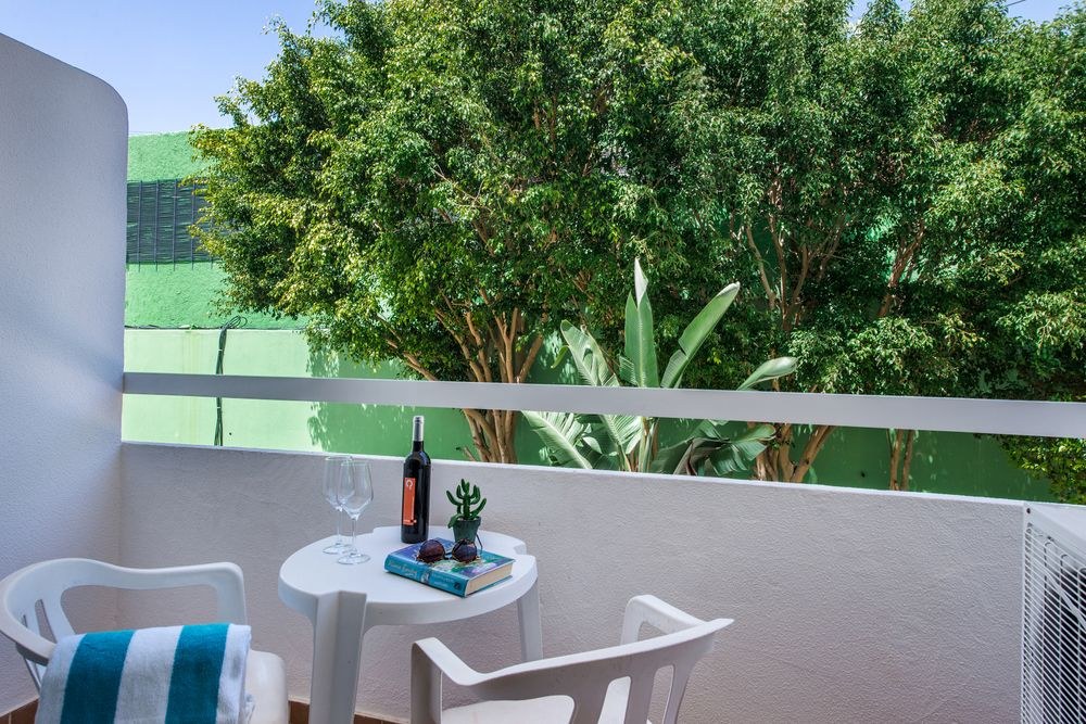 Carvi Beach Hotel photo 1