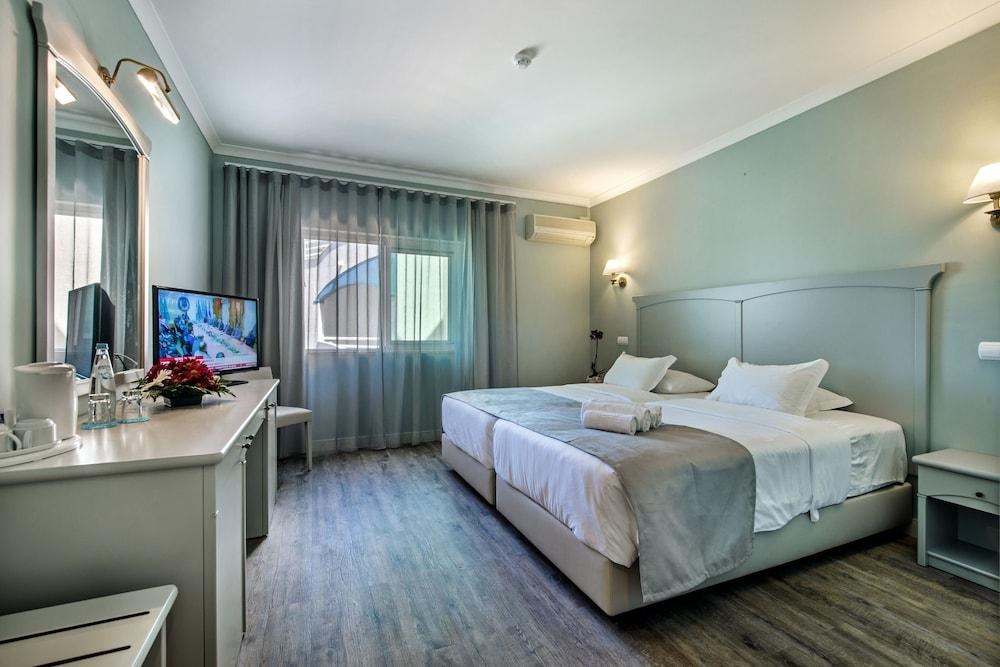 Velamar Boutique Hotel - Adults Friendly photo 4