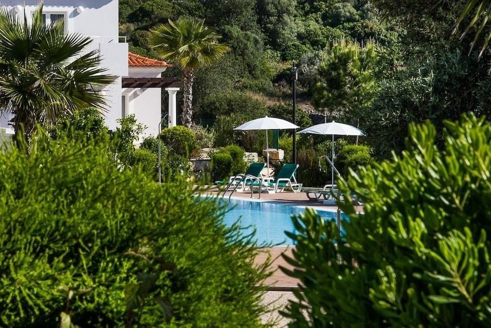Eden Resort photo 2