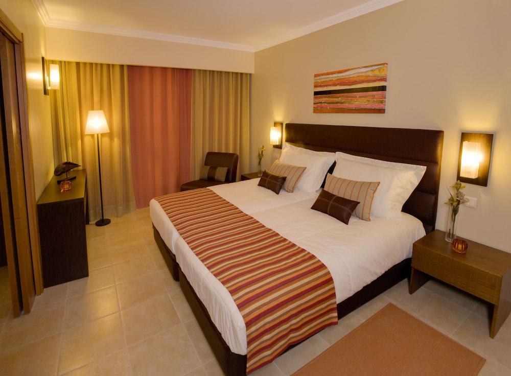 Alfagar Aparthotel photo 3
