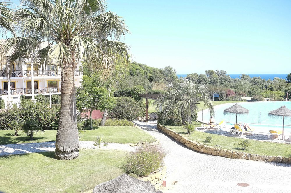 Luzmar Villas photo 1