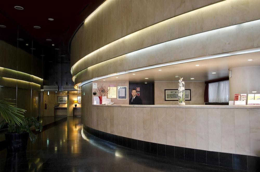 VIP Executive Eden Aparthotel photo 2