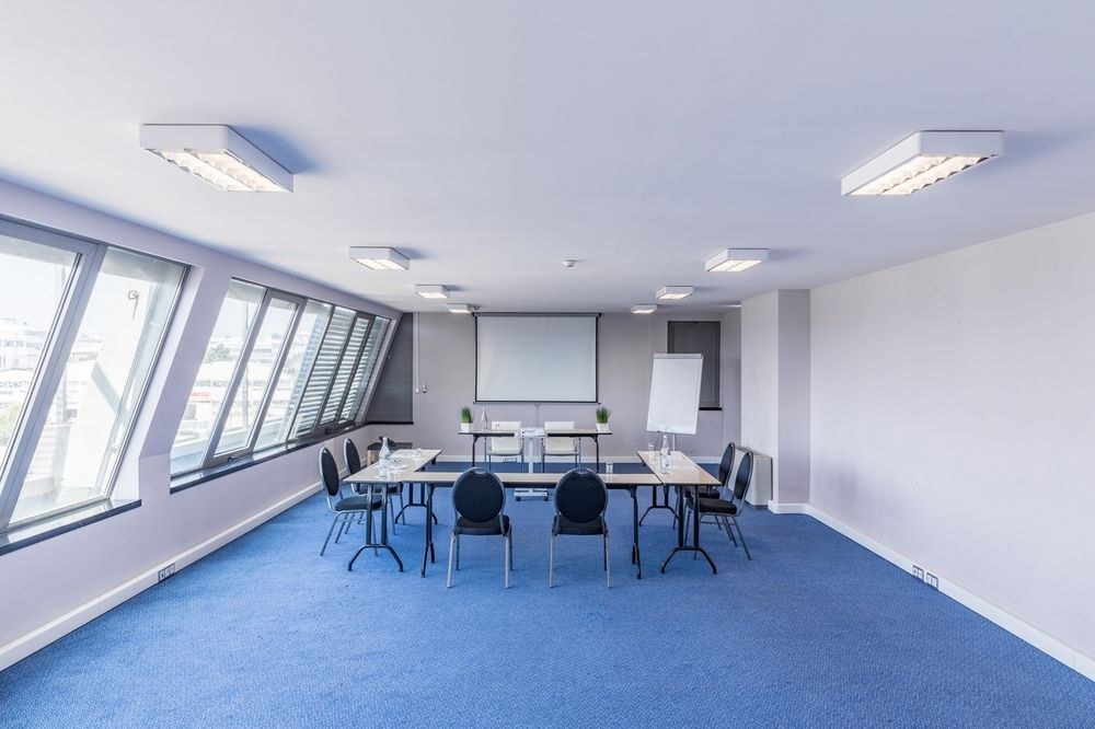Holiday Inn Express Lisbon Airport photo 1