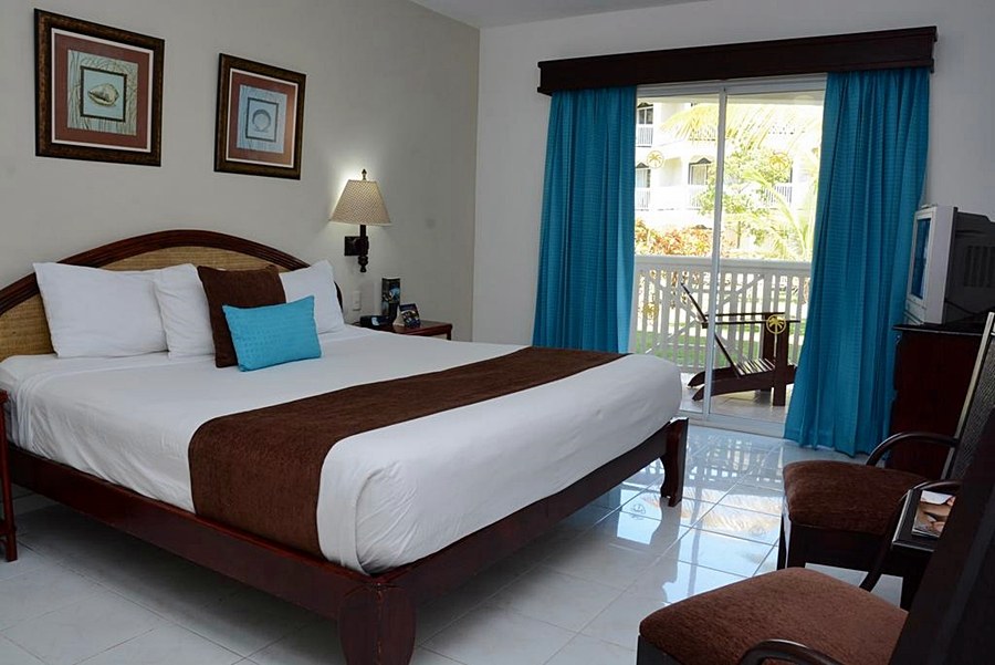 THE TROPICAL AT LIFESTYLE HOLIDAYS VACATION RESORT photo 2