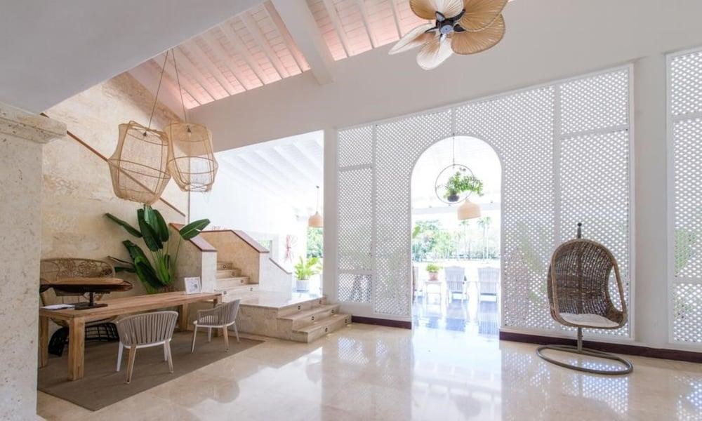 VH ATMOSPHERE RESORT & BEACH CLUB - ADULTS ONLY photo 4