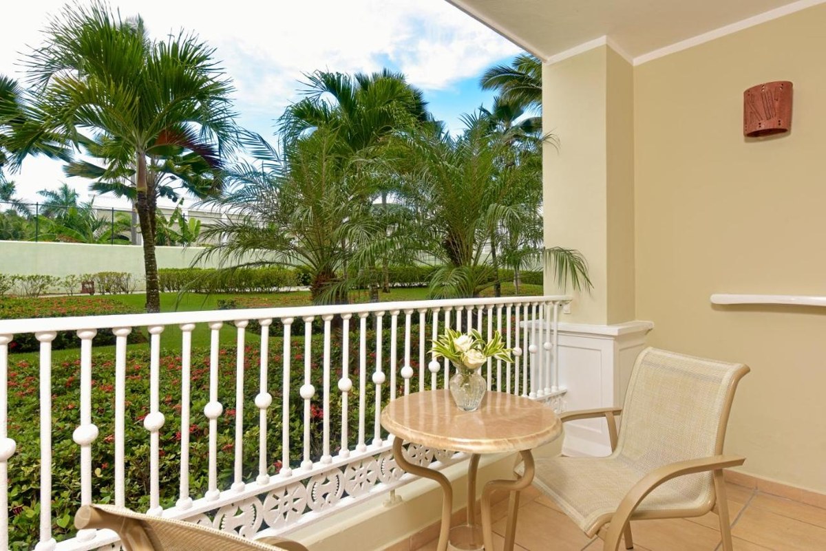 IBEROSTAR WAVES PUNTA CANA photo 2