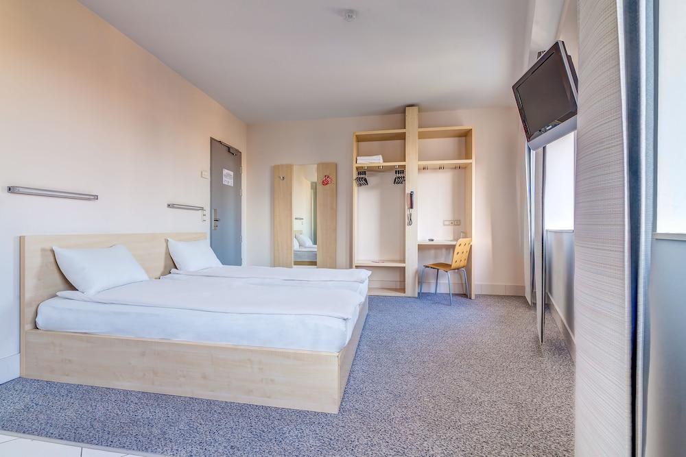 Hello Hotels Bucuresti Gara de Nord photo 4