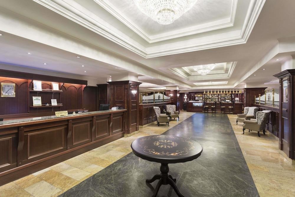 Ramada Hotel & Suites Bucharest North photo 2