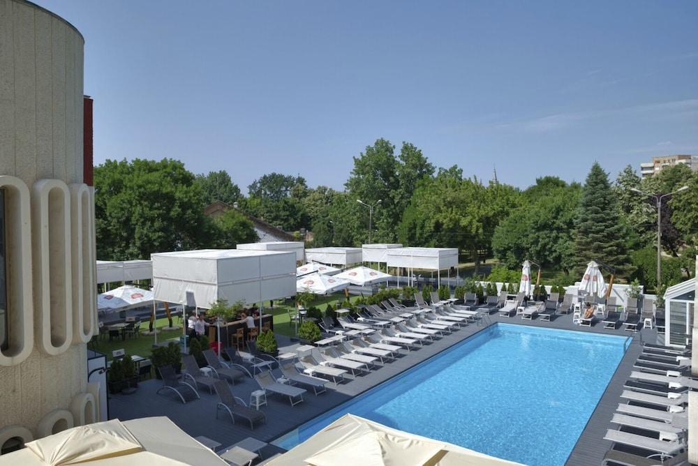 North Star Continental Resort photo 3