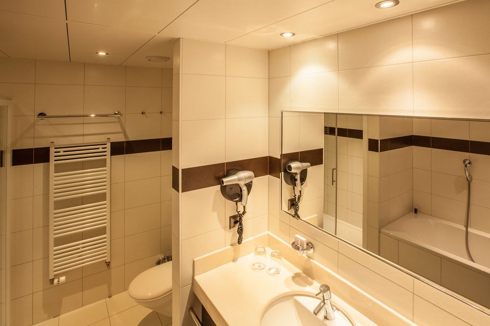 Airport Hotel Basel - Convenient & Friendly photo 1
