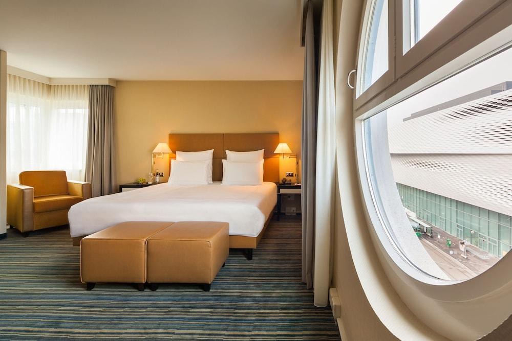 Basel Marriott Hotel photo 2