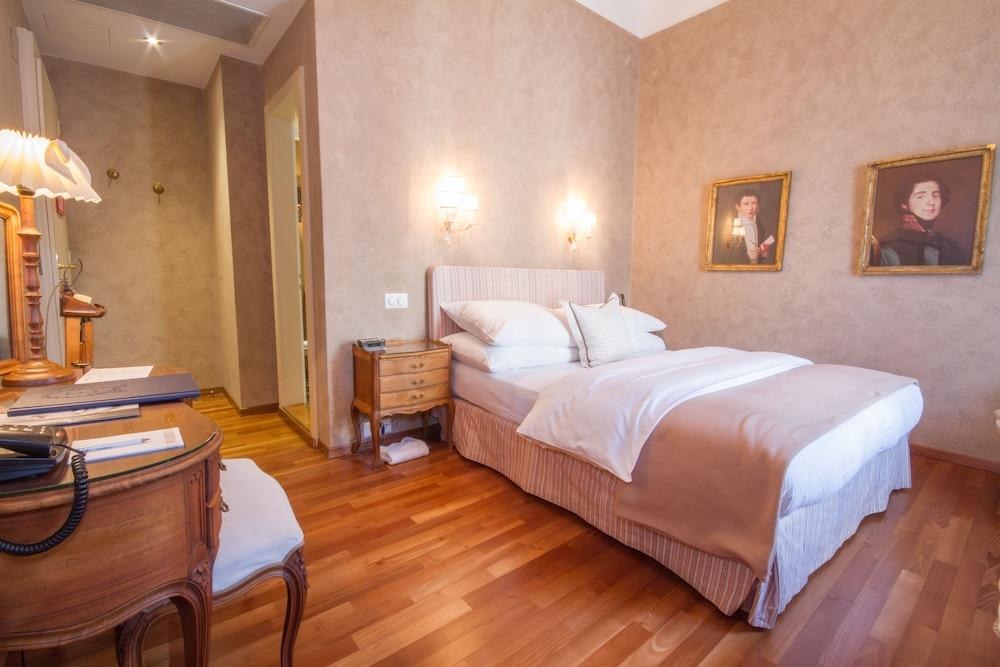 Hotel Europe photo 2