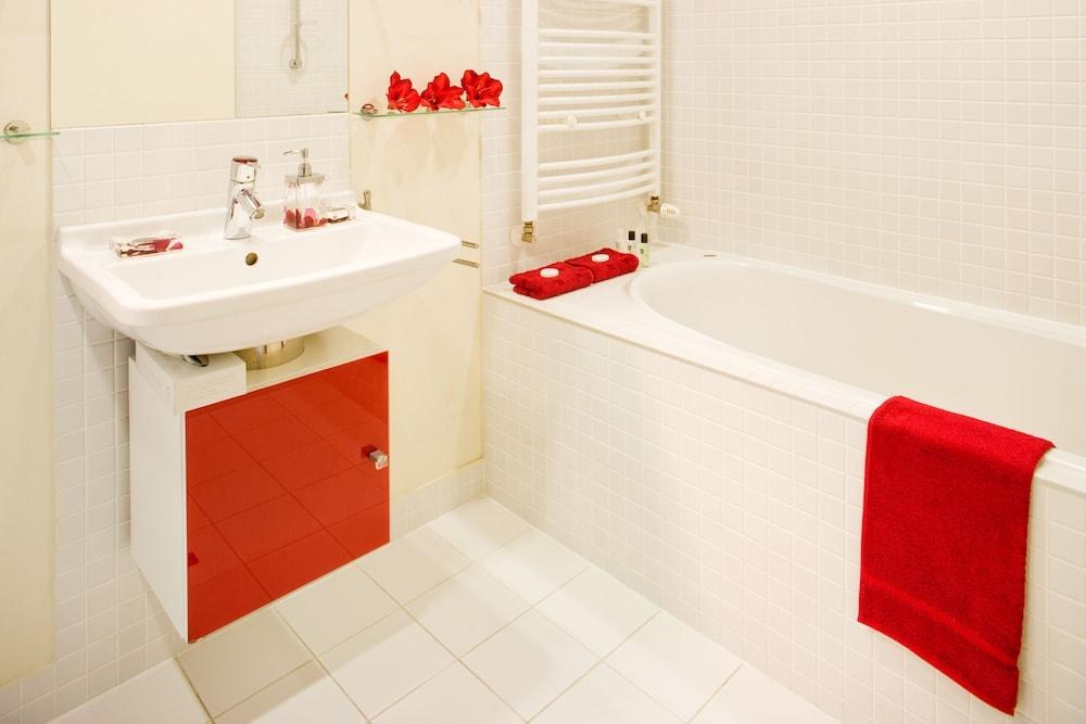 Mamaison Residence Sulekova Bratislava photo 2