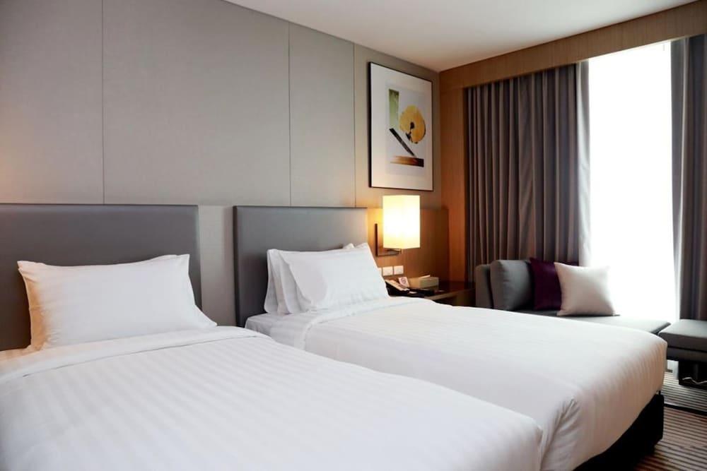 Miracle Grand Convention Hotel photo 4