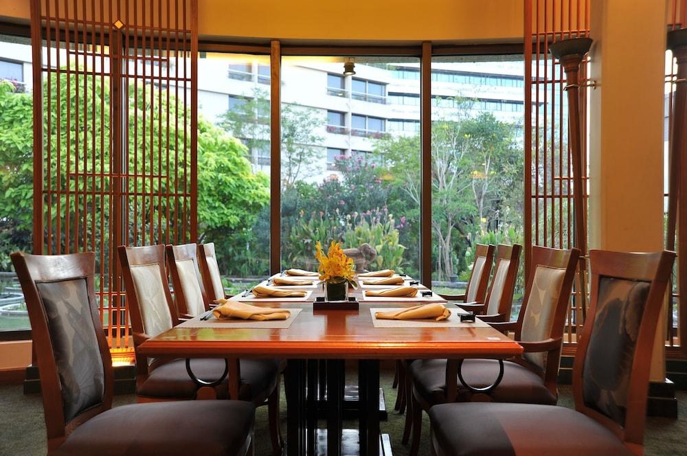 Rama Gardens Hotel Bangkok photo 3