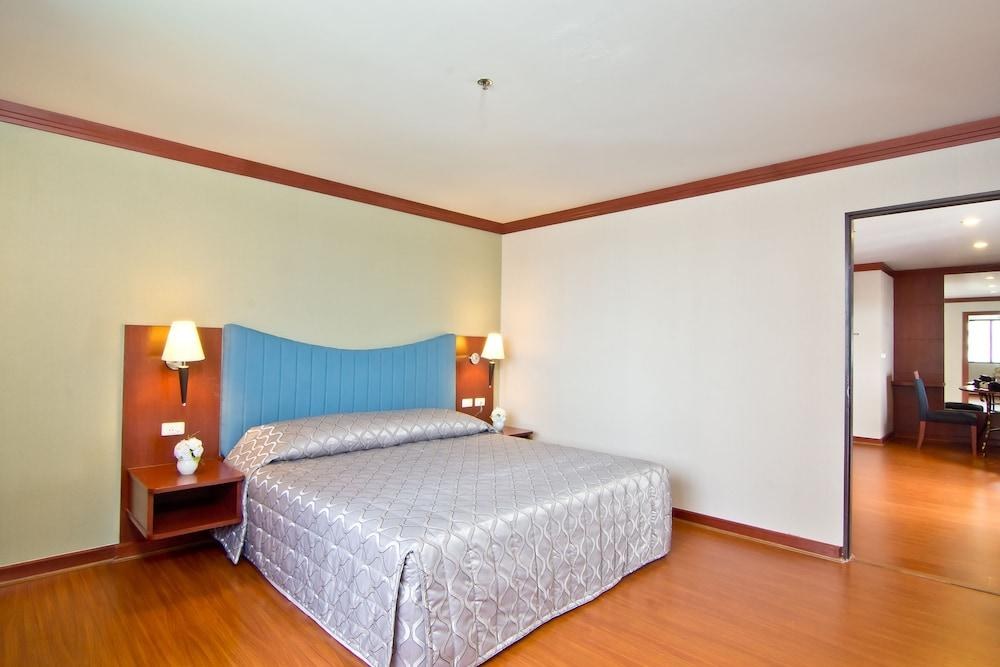 Baiyoke Suite photo 2
