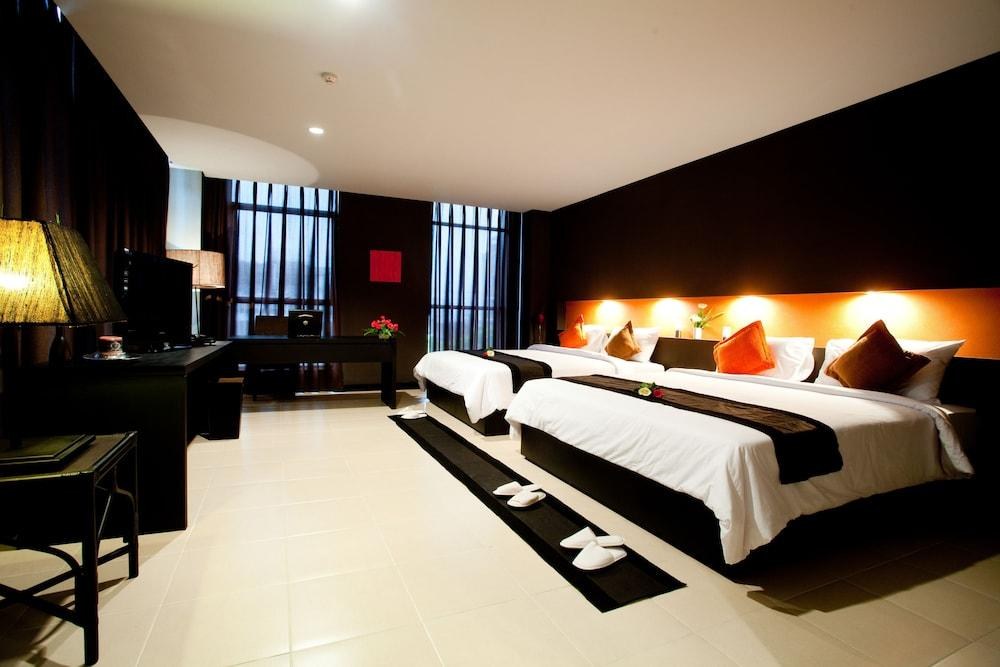 Miramar Hotel Bangkok photo 2