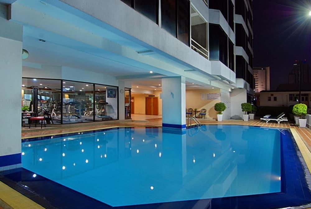 Tai-Pan Hotel photo 4