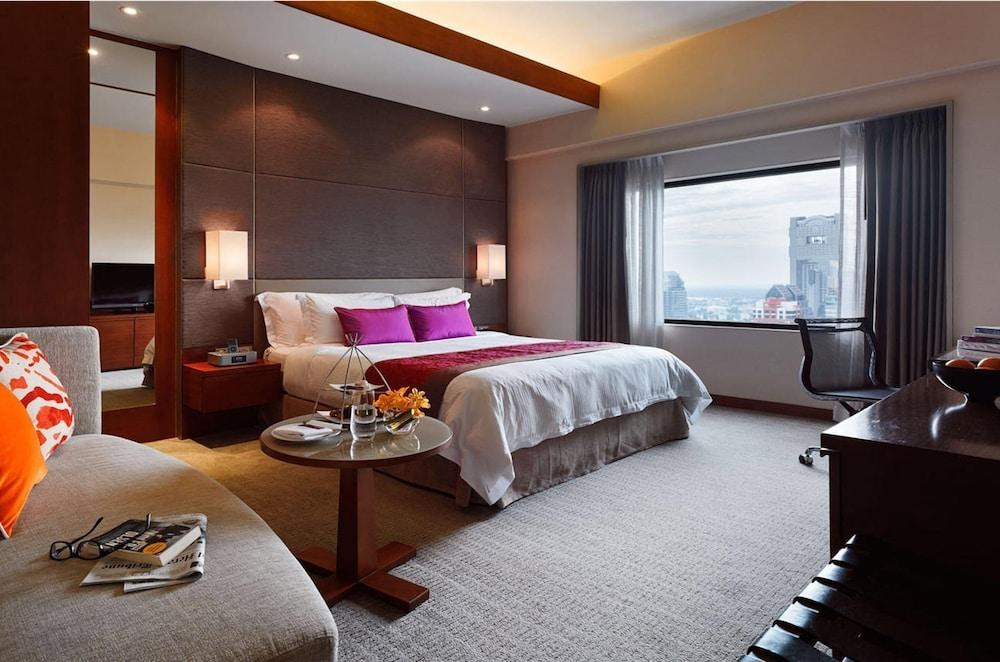 Crowne Plaza Bangkok Lumpini Park photo 2