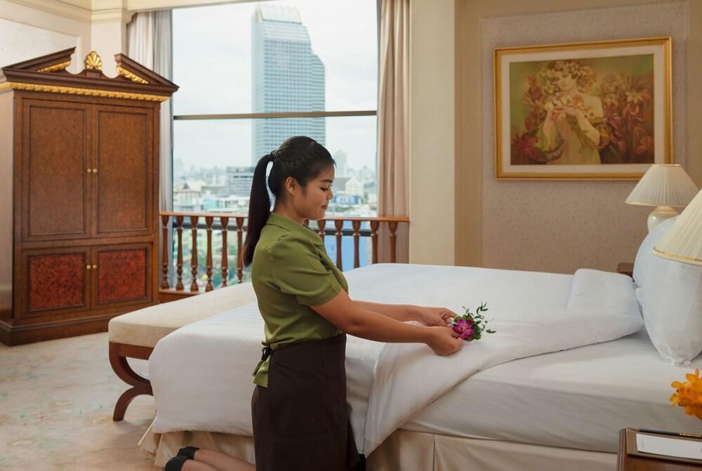 Emerald Hotel Bangkok photo 2