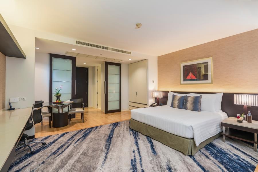 EMPORIUM SUITE BY CHATRIUM photo 3
