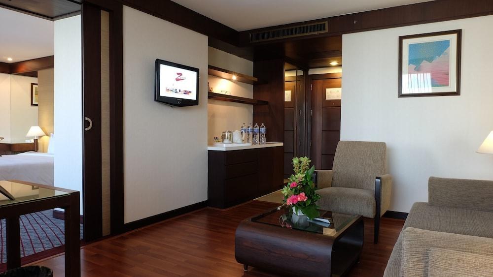 Zenith Sukhumvit photo 2