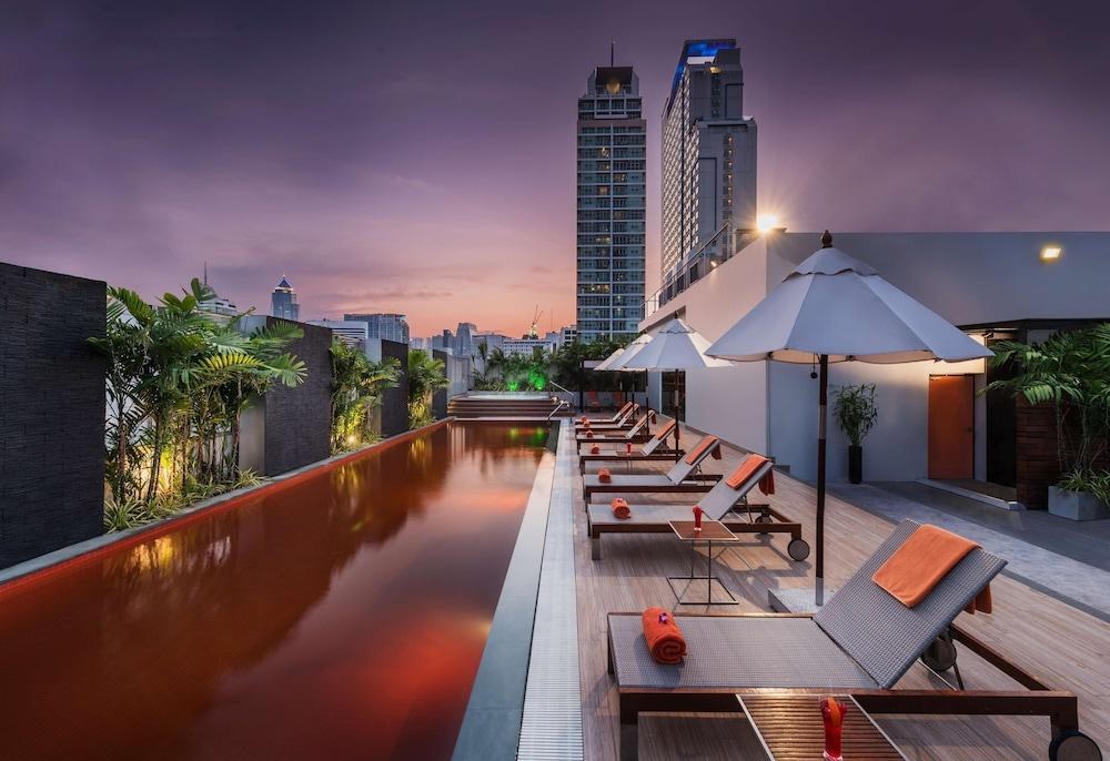 Radisson Suites Bangkok Sukhumvit photo 2