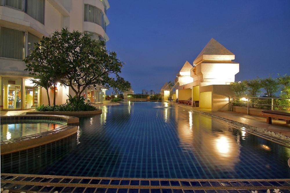DUANGTAWAN HOTEL CHIANGMAI photo 1