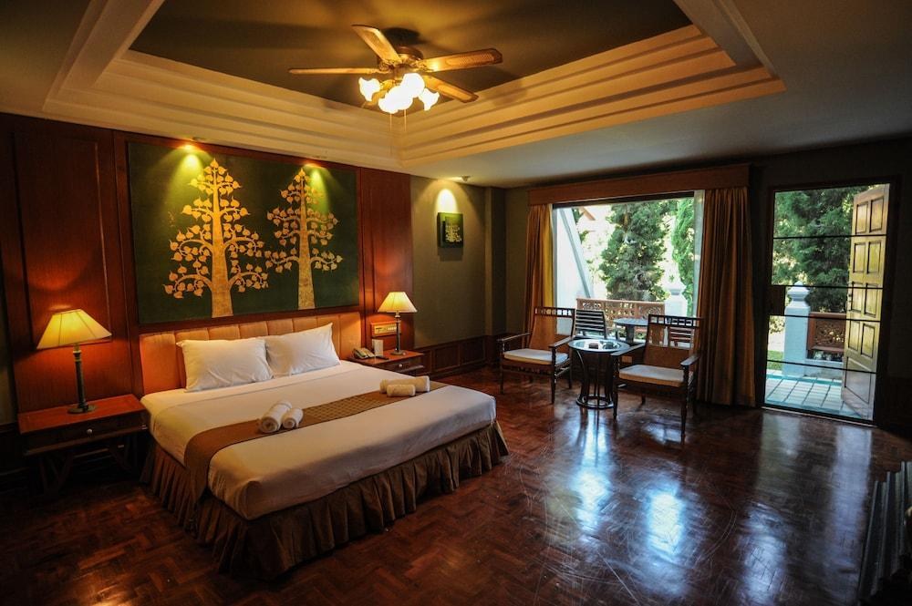 Suan Bua Hotel & Resort photo 4