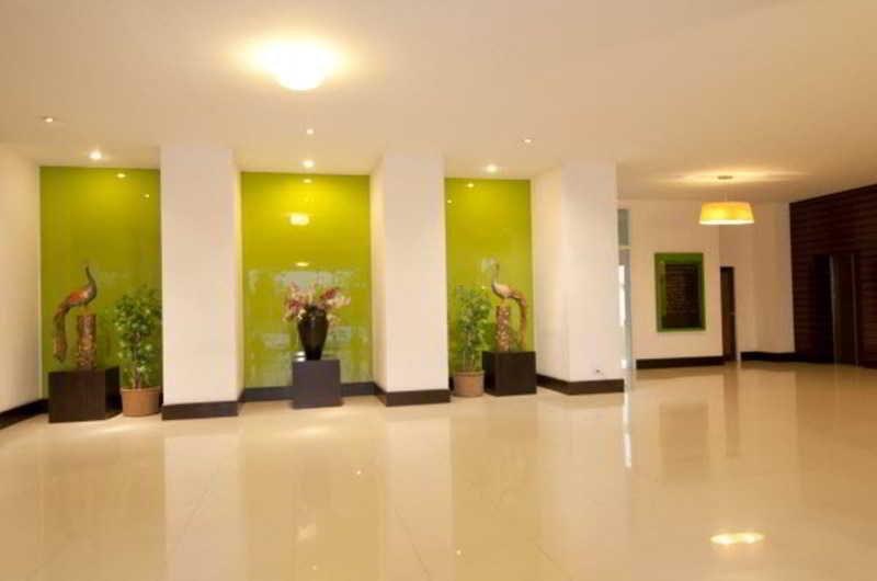 B2 Premier Hotel & Resort photo 3
