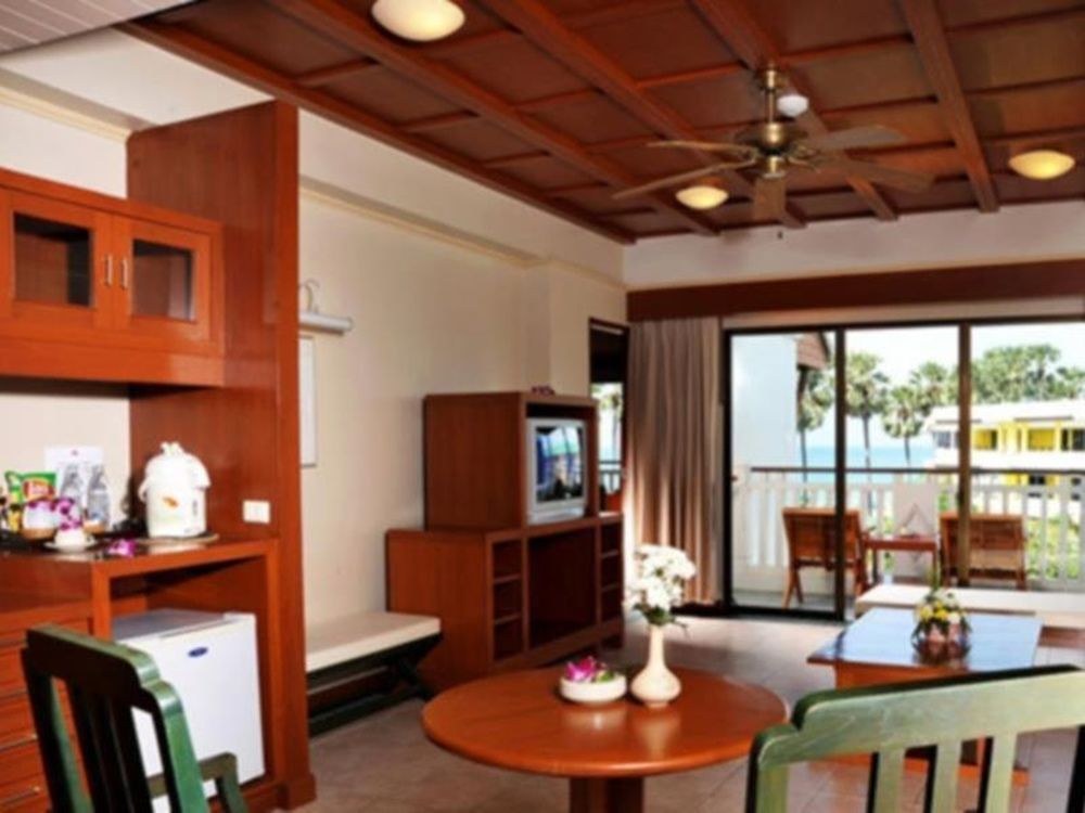 Karon Princess Hotel photo 1