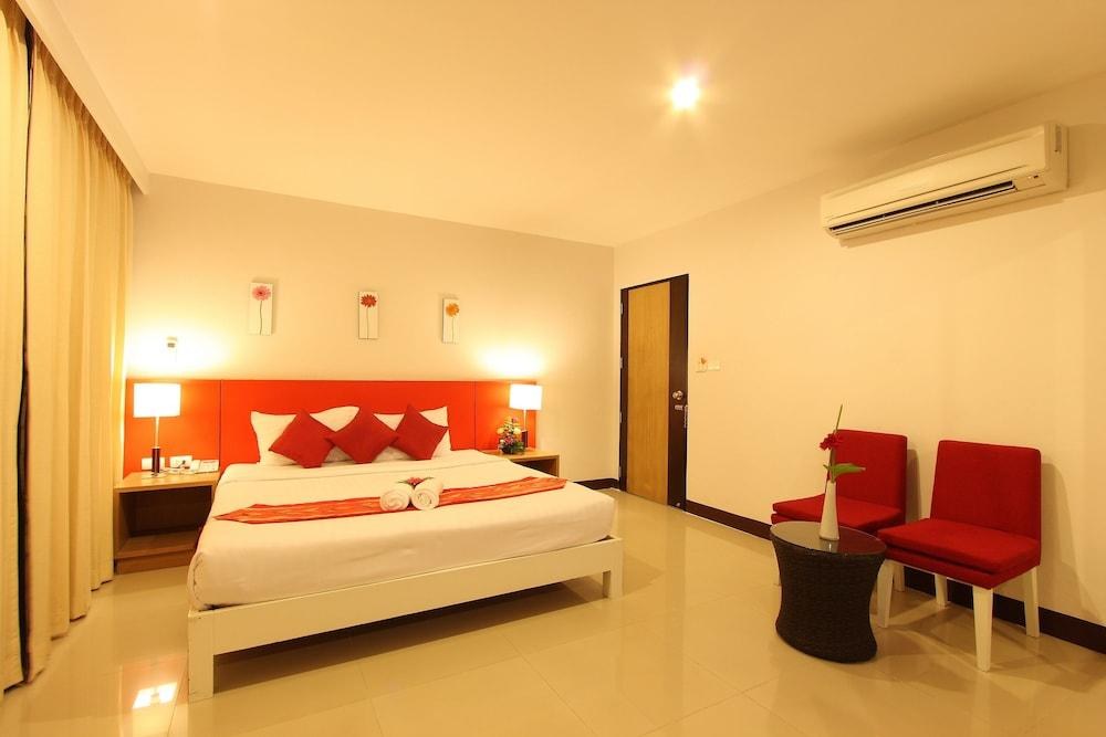Baramee Hip Hotel photo 2