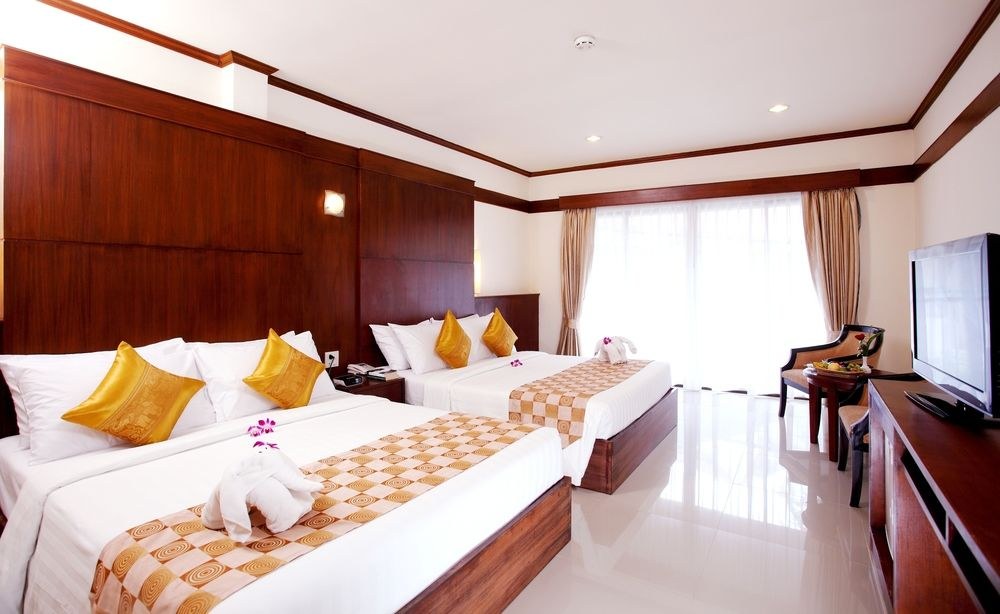 Horizon Patong Beach Resort & Spa photo 1