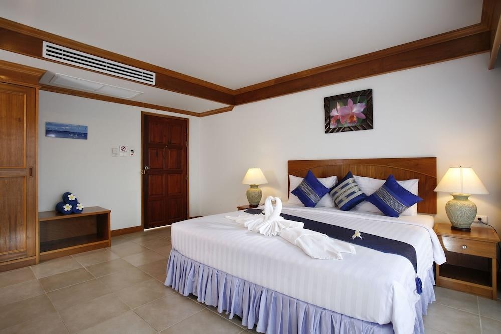 Jiraporn Hill Resort Patong photo 2