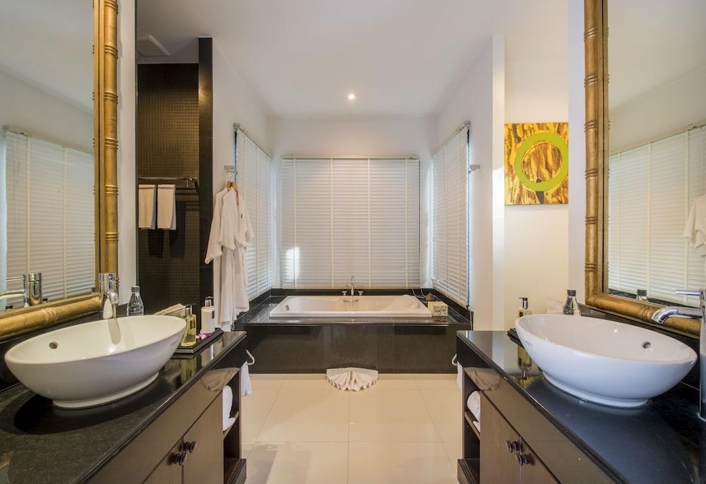 The Bell Pool Villa Resort Phuket photo 4