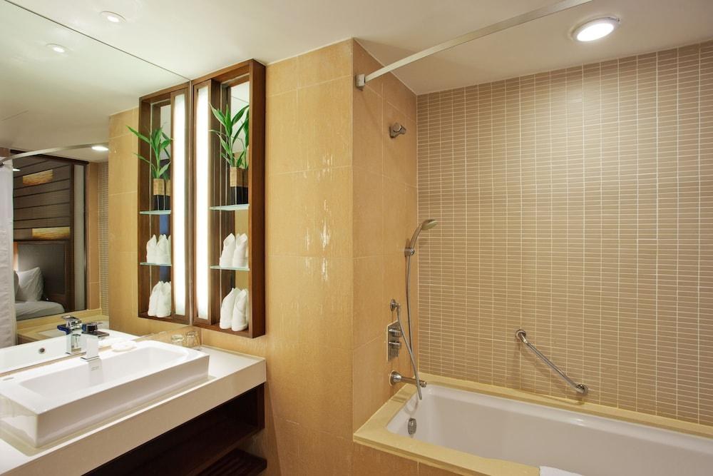 Holiday Inn Resort Phuket Patong photo 3