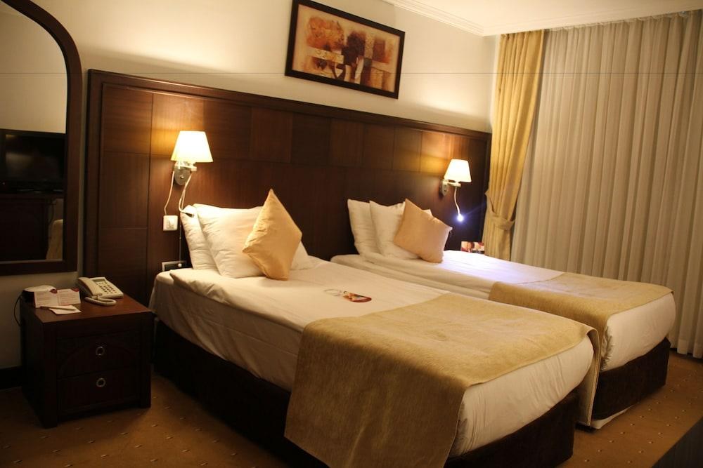 Crowne Plaza Antalya photo 3