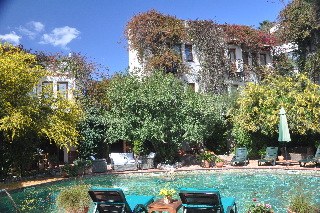 El Vino Hotel Suites photo 2