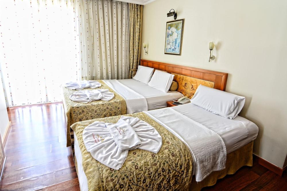Santa Ottoman Hotel photo 4