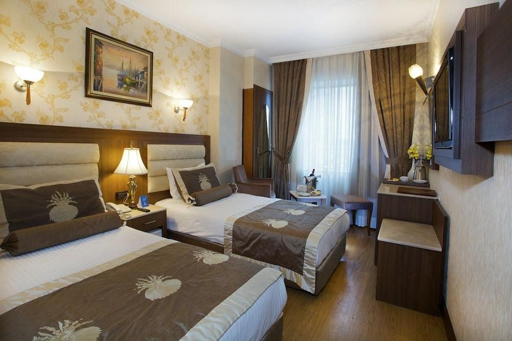 Grand Hilarium Hotel photo 2